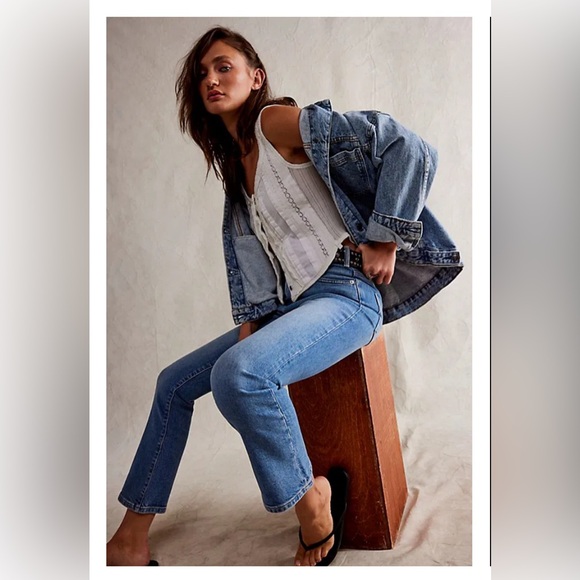 🥳HP🥳 We The Free by Free People Low Maintenance Mid Rise Crop Boot Vintage Jean - Picture 3 of 11